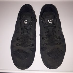 Nike • size 6 running shoes
